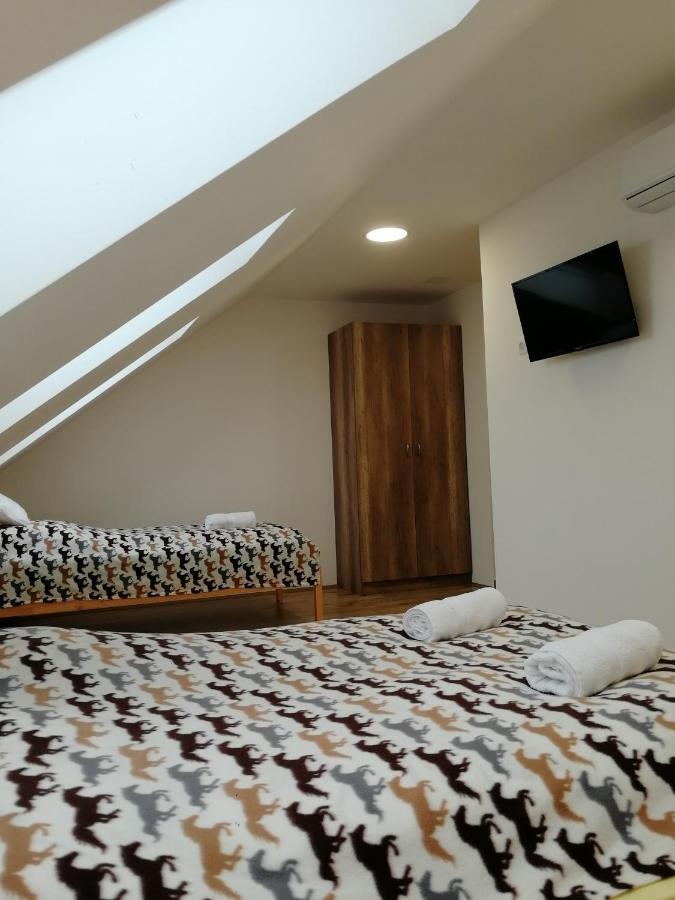 Mura Regnum Panzio Bed & Breakfast Tormafolde Exterior photo